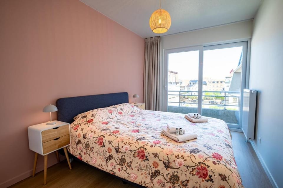 Beach Escape De Haan Vlakbij Strand met Parking Apartment in De Haan