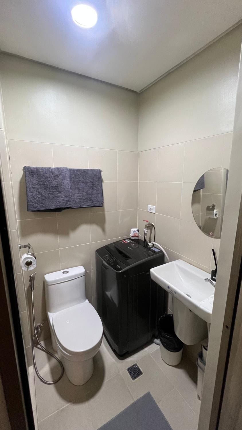 Condo with Mall Apartment hotel in Mandaluyong