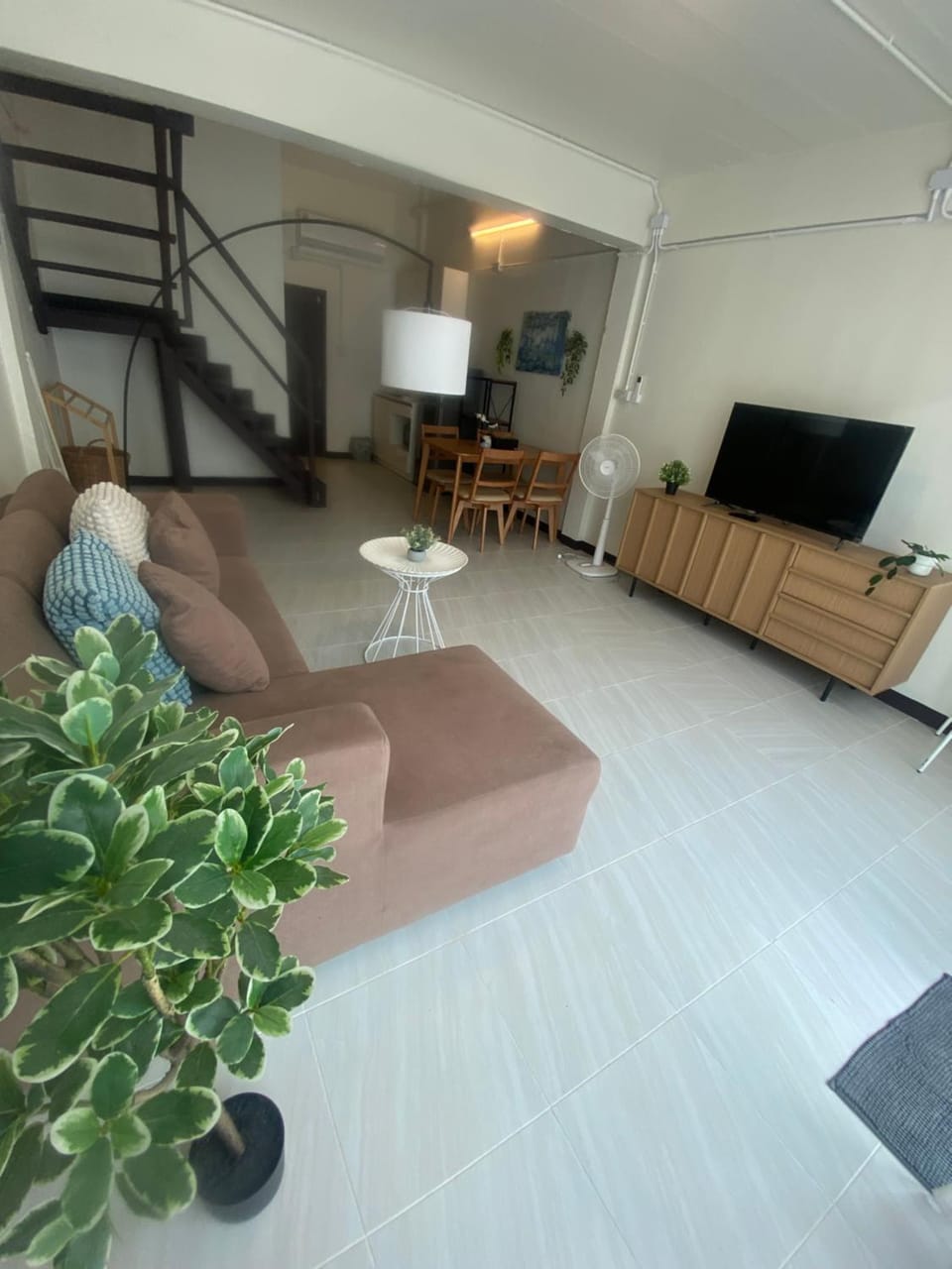 Spacious 2-storey apartment near beach in prime location Apartment in Ban Tai