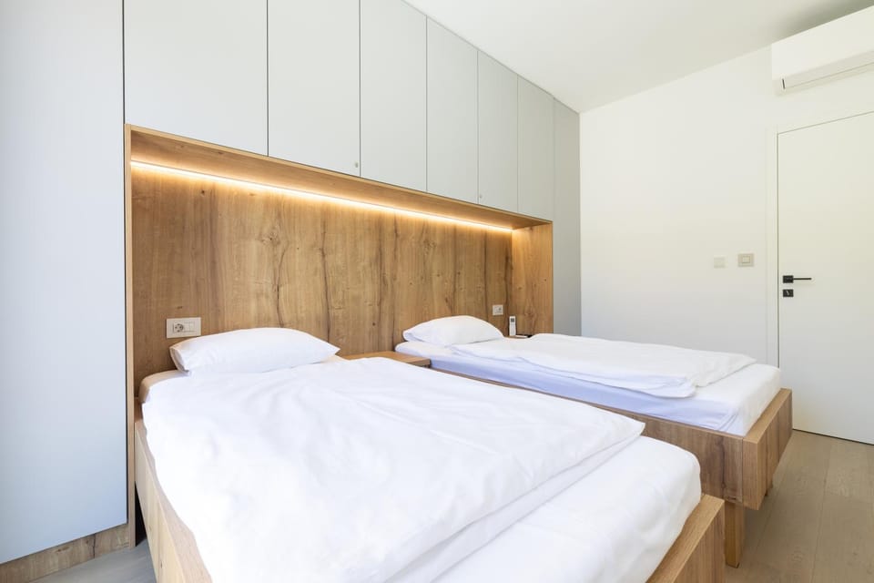 Andrea Deluxe Apartment with Pool Apartment in Mali Losinj