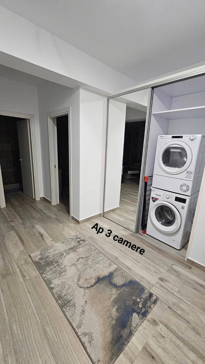 Apartament 3 camere Mamaia Nord Apartment in Constanța County