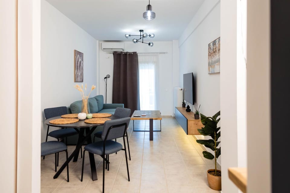 TV and multimedia, Living room, Dining area