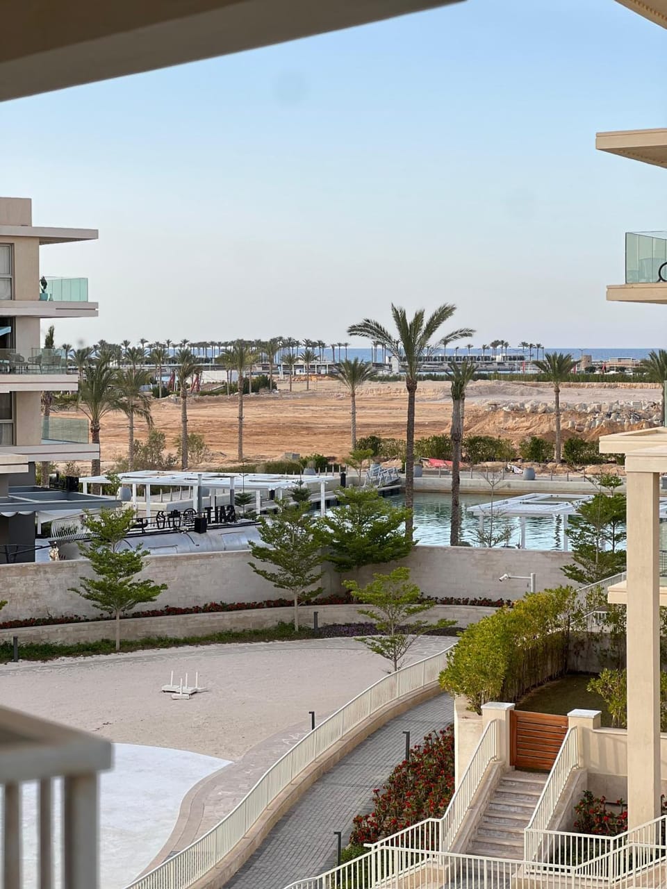 View (from property/room), Lake view, Pool view, Sea view