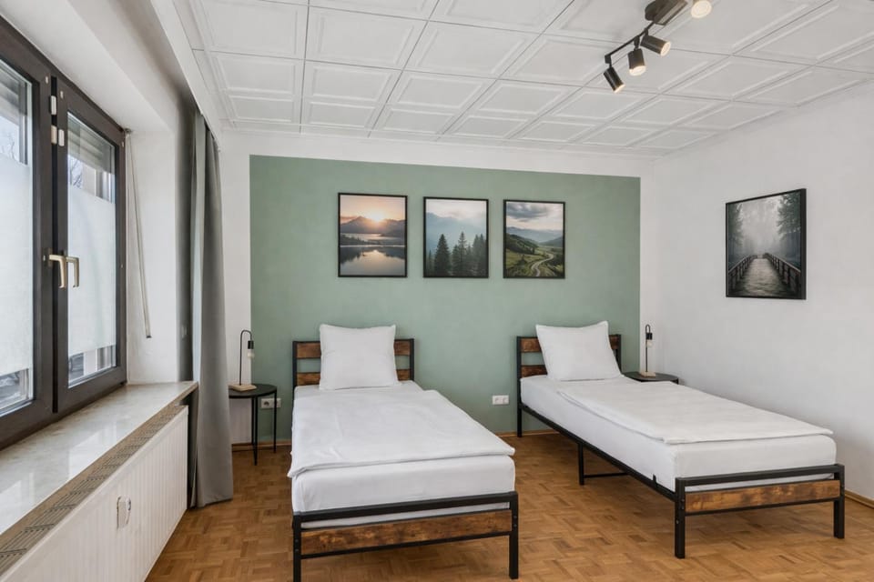TV and multimedia, Bedroom, heating, internet, internet, wardrobe