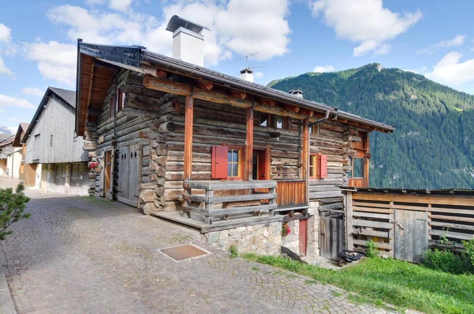 Property building, Day, Natural landscape, Mountain view