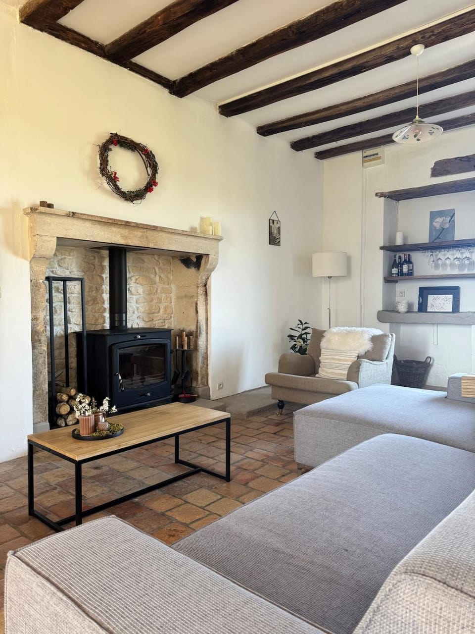 Living room, Seating area