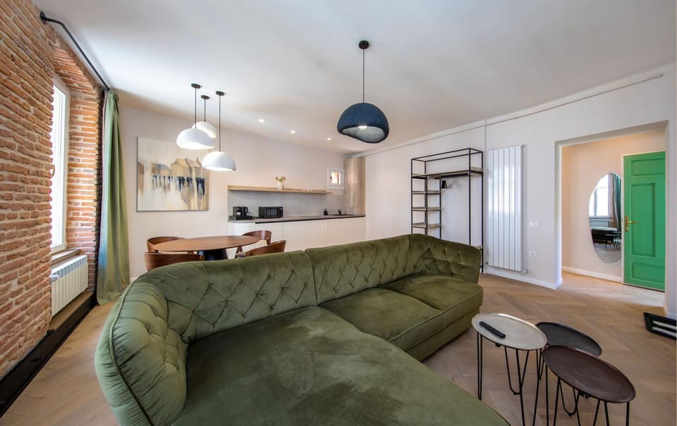 Kitchen or kitchenette, Living room, Dining area, stove