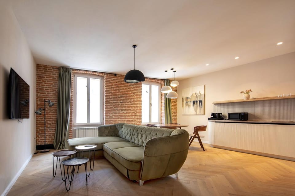 Kitchen or kitchenette, Living room, Seating area