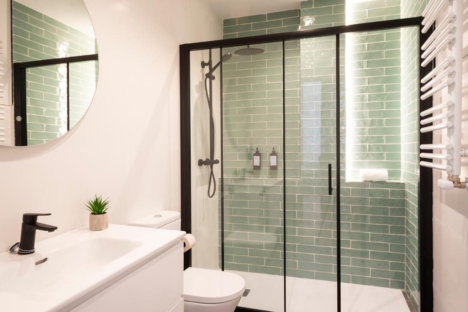 Shower, Bathroom