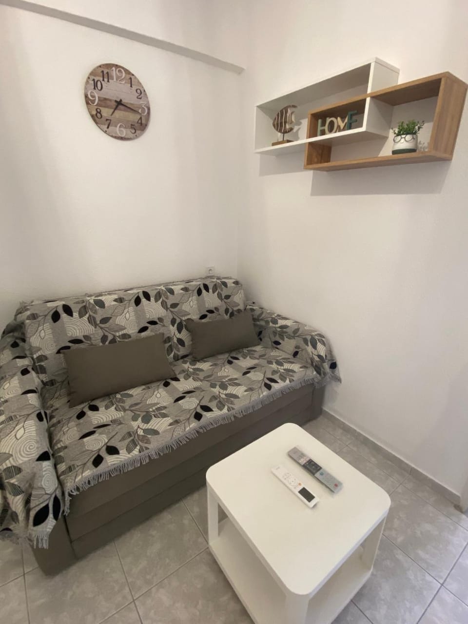 Decorative detail, Seating area