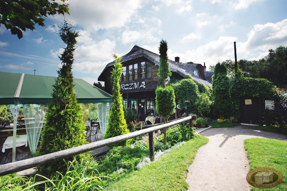 Property building, Spring, Day, Natural landscape, Garden, Garden view
