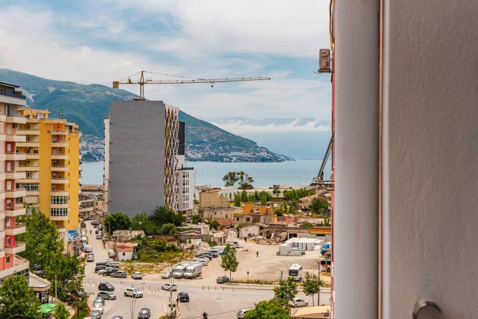 Beachside Modern Apartment by PikHost Apartment in Vlorë