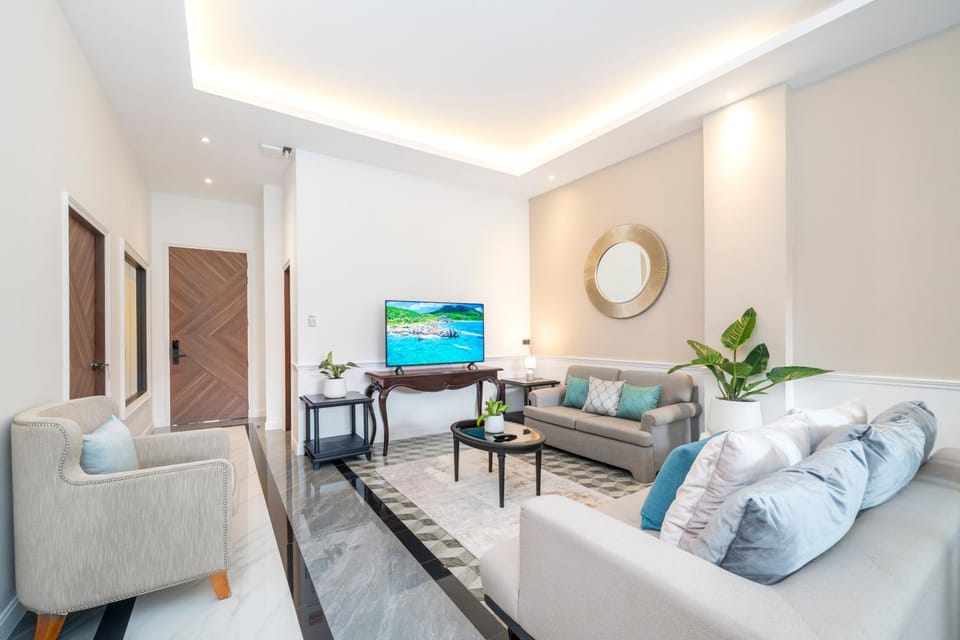 Sclass Penthouse Garden next to 7-11 Center Old City Apartment in Chiang Mai