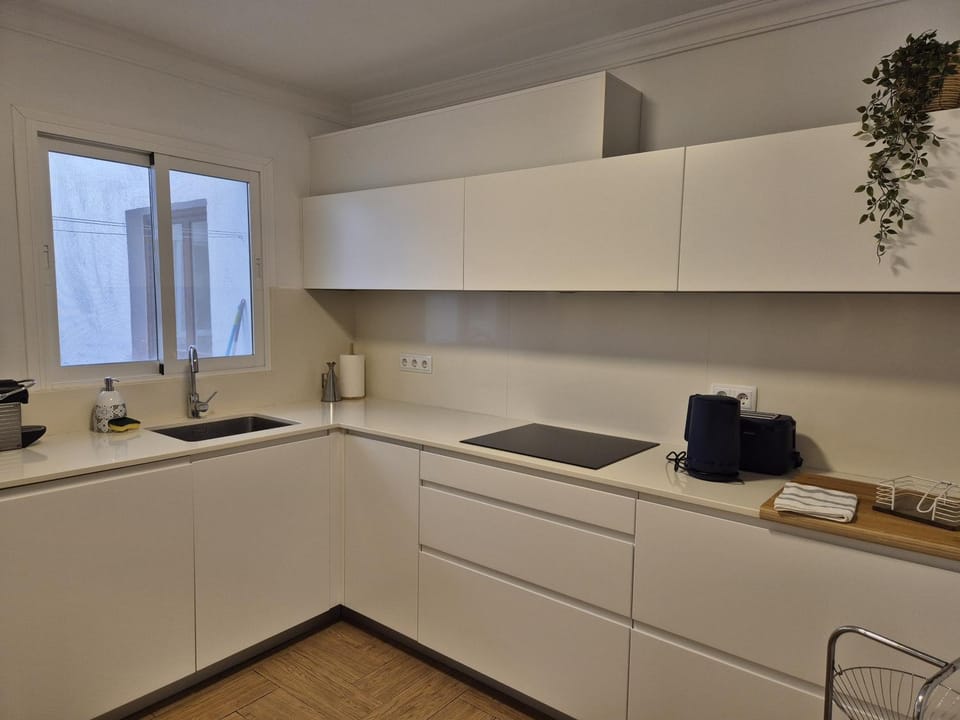 Kitchen or kitchenette, stove