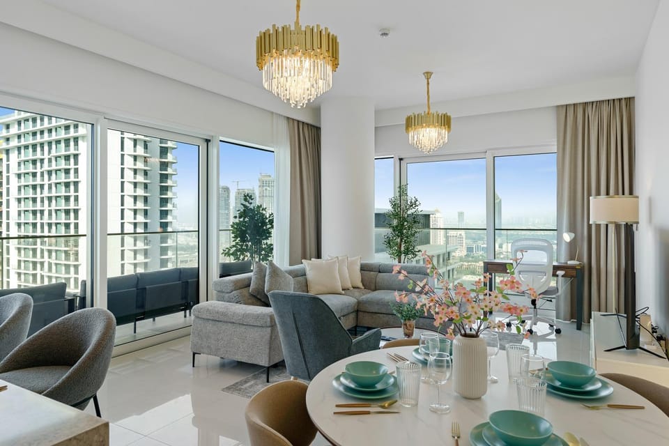 Living room, Dining area