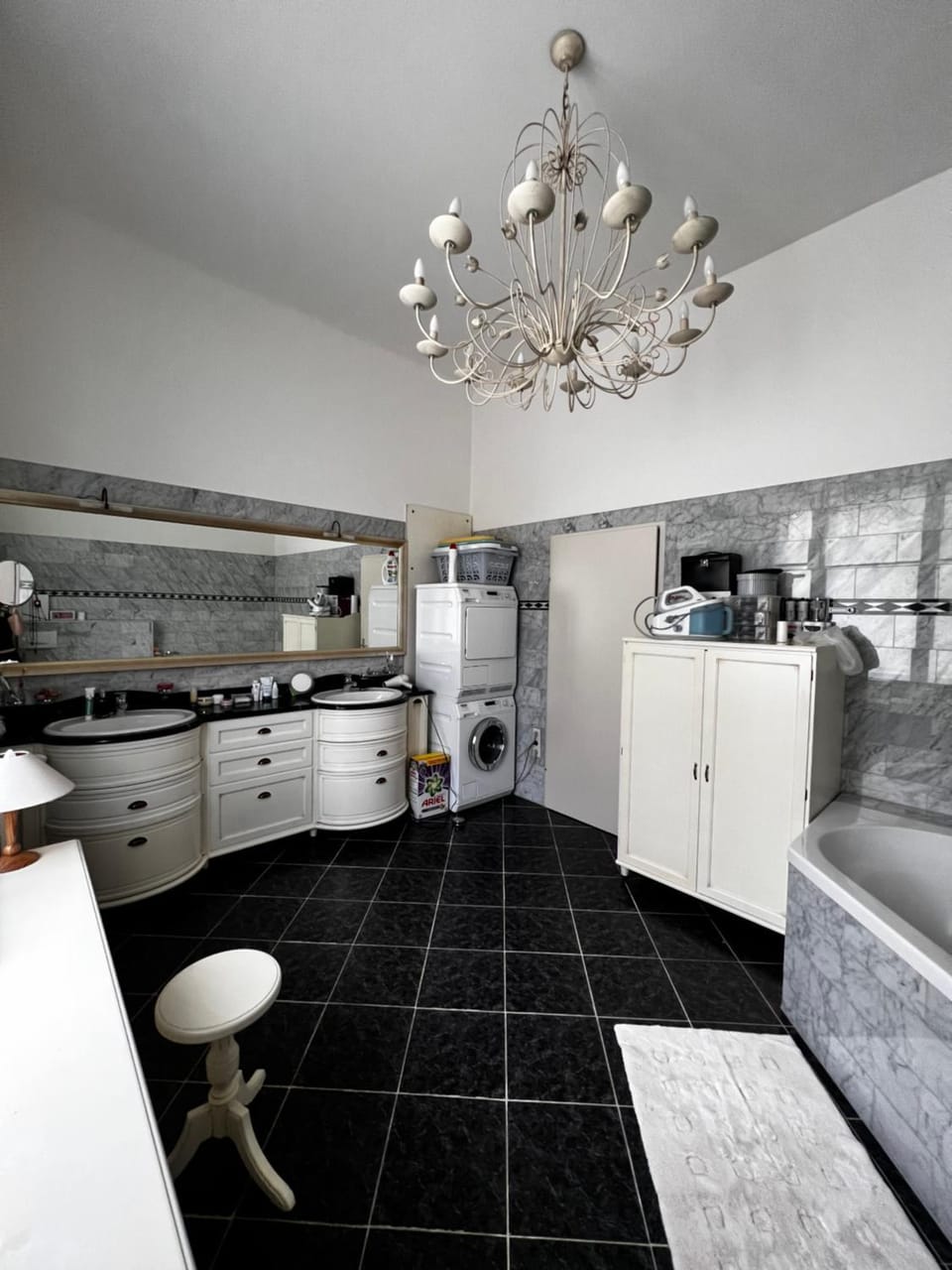 Elegant apartment near Schönbrunn Apartment in Vienna