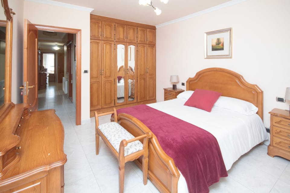 AG Piso Río Miño Carballo, a 700m del centro Apartment in Bergantiños
