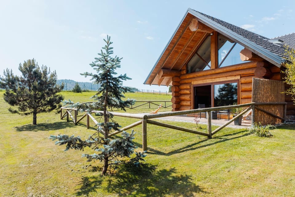 Property building, Day, Natural landscape, Garden