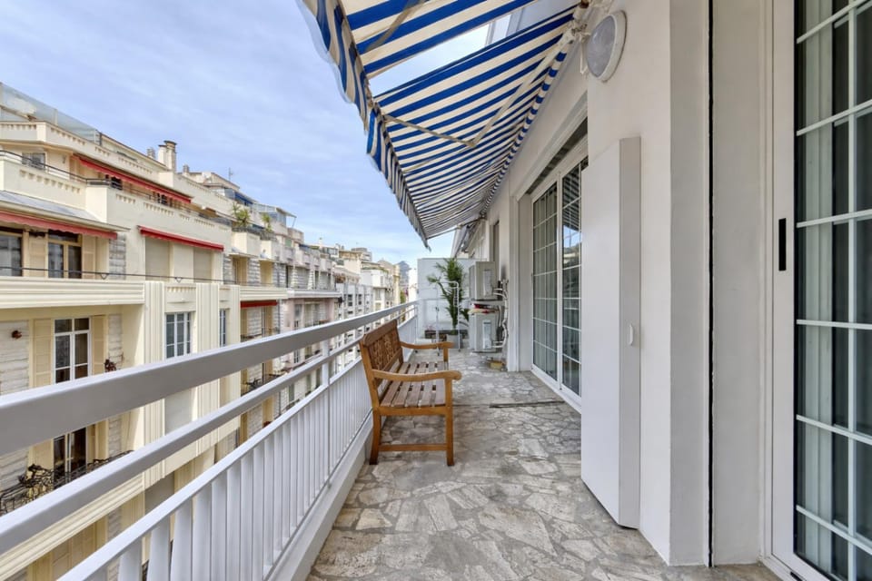 Property building, Balcony/Terrace