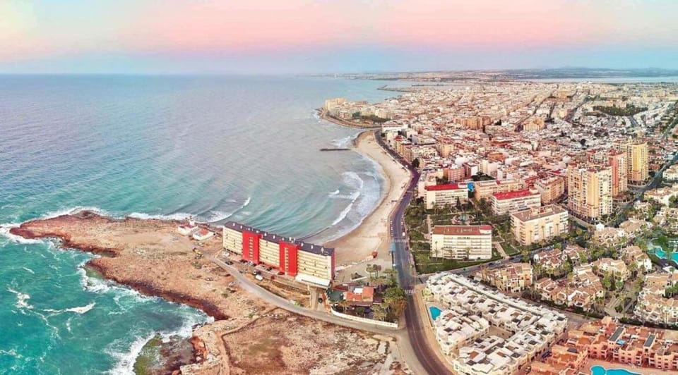 Apartment by LosLocos Beach in Torrevieja Apartment in Torrevieja
