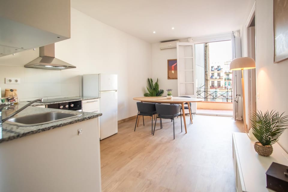 2ESC1067 - Magnific 2br flat in the gothic distric Apartment in Barcelona