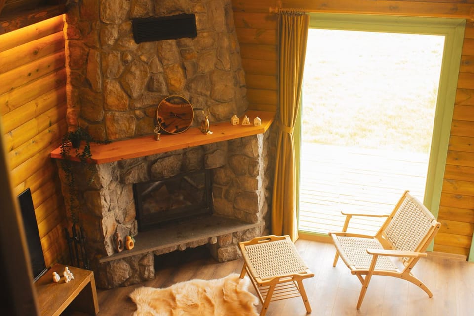 Living room, Seating area, fireplace