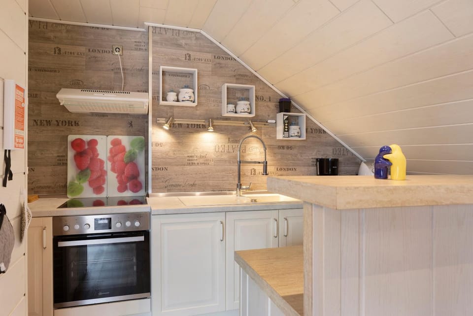 Property building, Kitchen or kitchenette, Living room