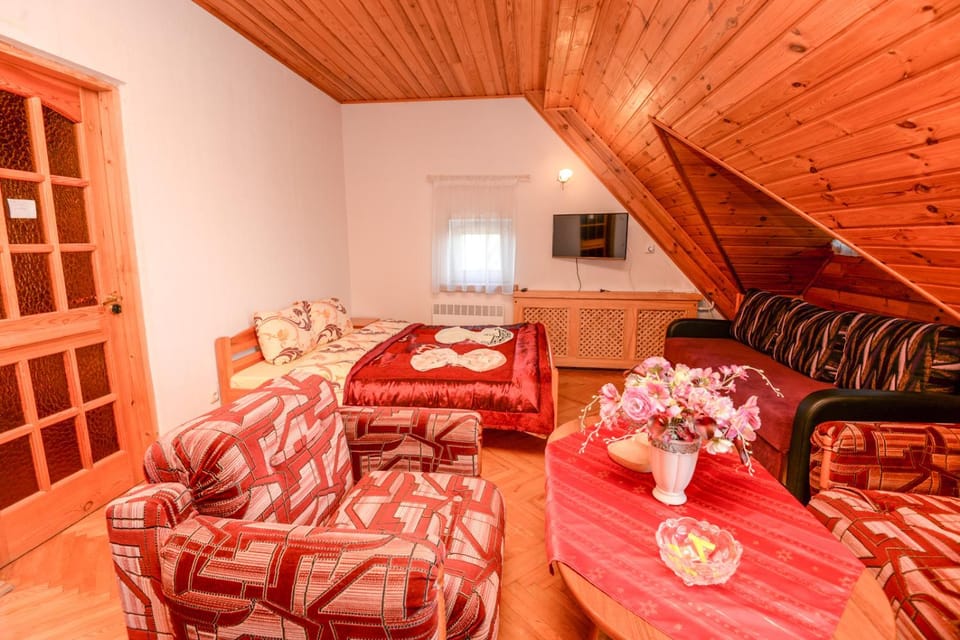 Dining area, Bedroom