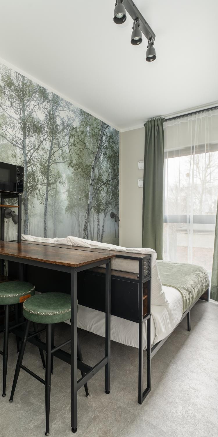 Bed, Dining area, Bedroom