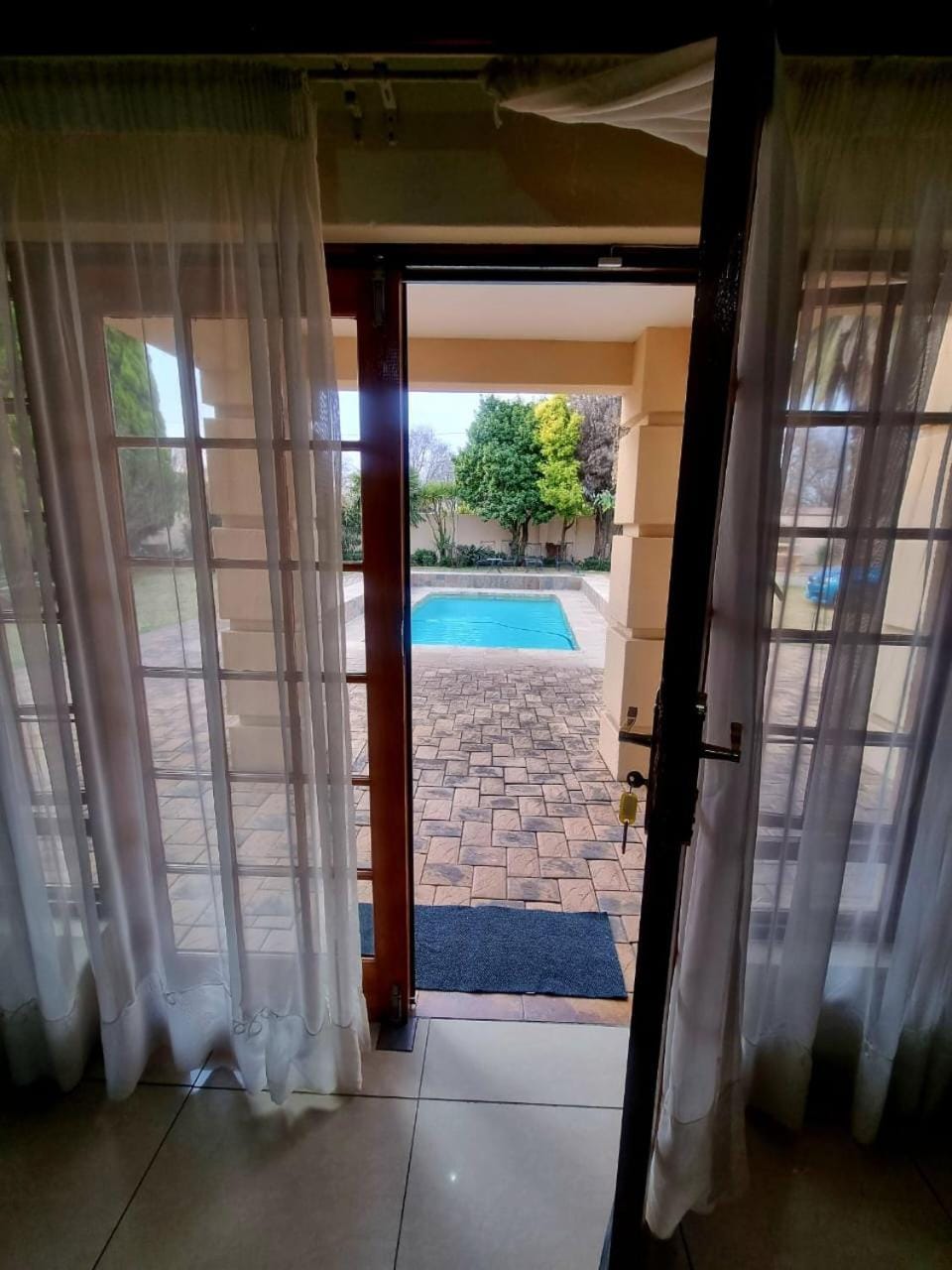 African Crest Guest House Bed and Breakfast in Gauteng