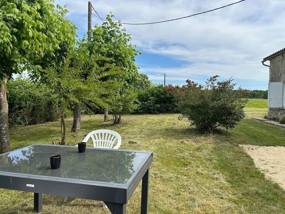 Dining area, Garden view