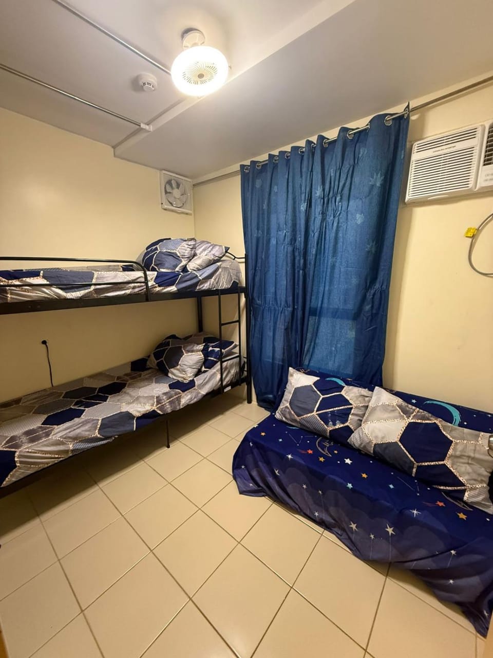 FamBnb Bed and Breakfast in Pasig