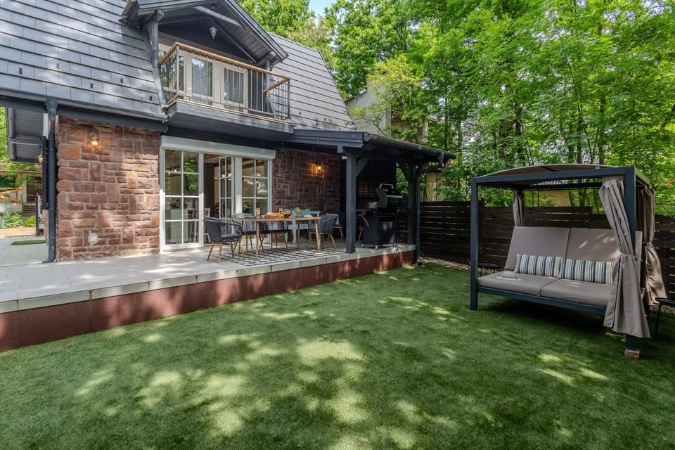 Garden, Garden view