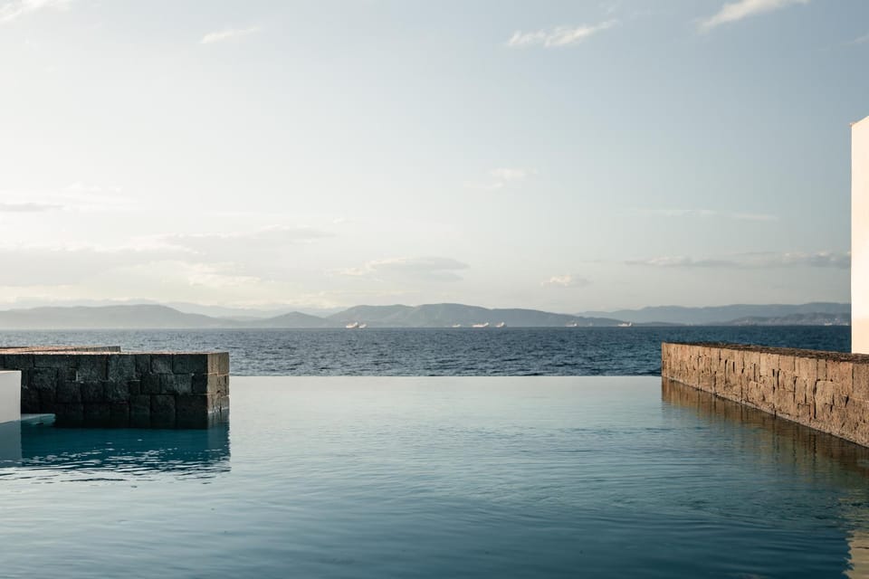Nearby landmark, Day, Natural landscape, Mountain view, Sea view