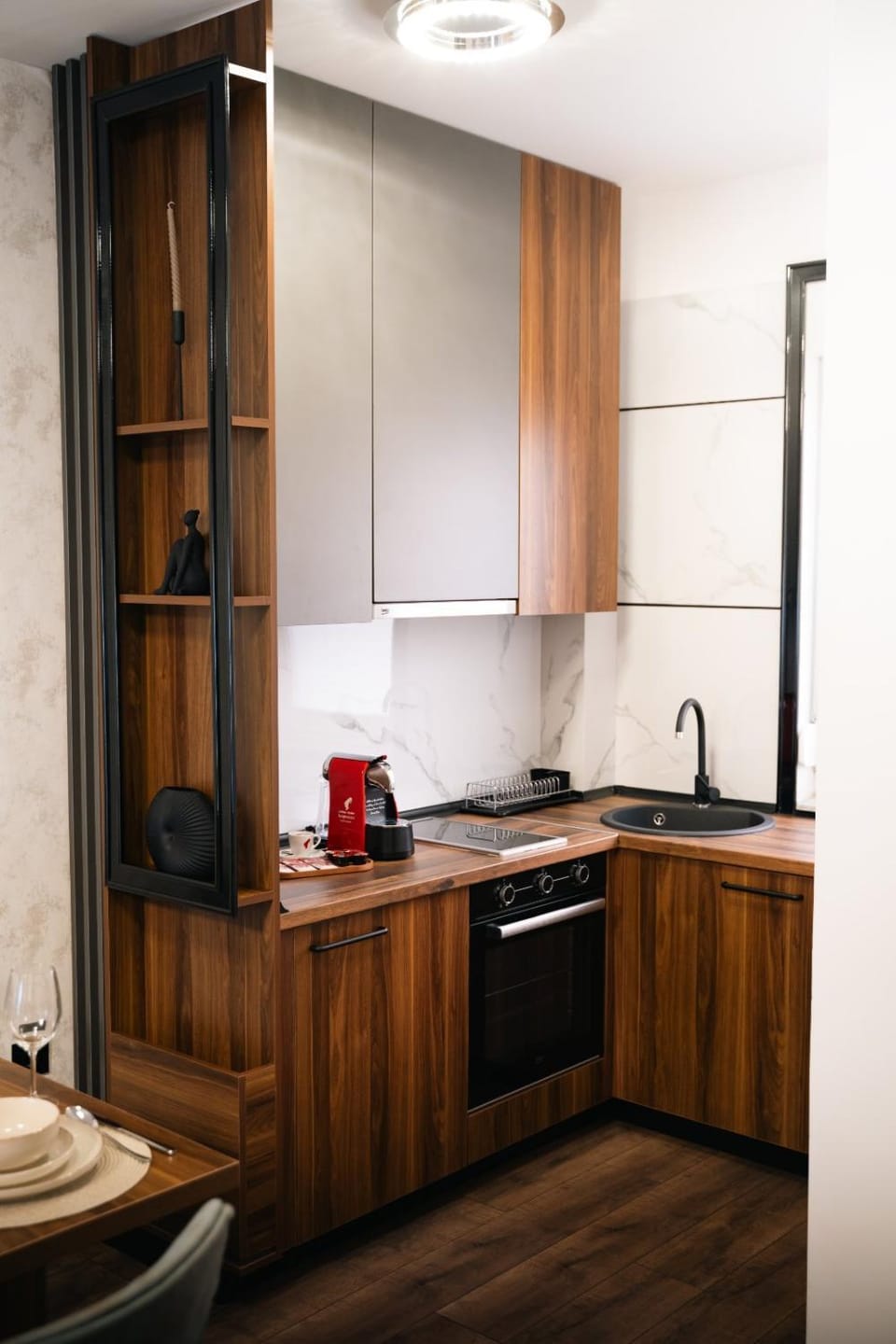 Kitchen or kitchenette, oven, stove