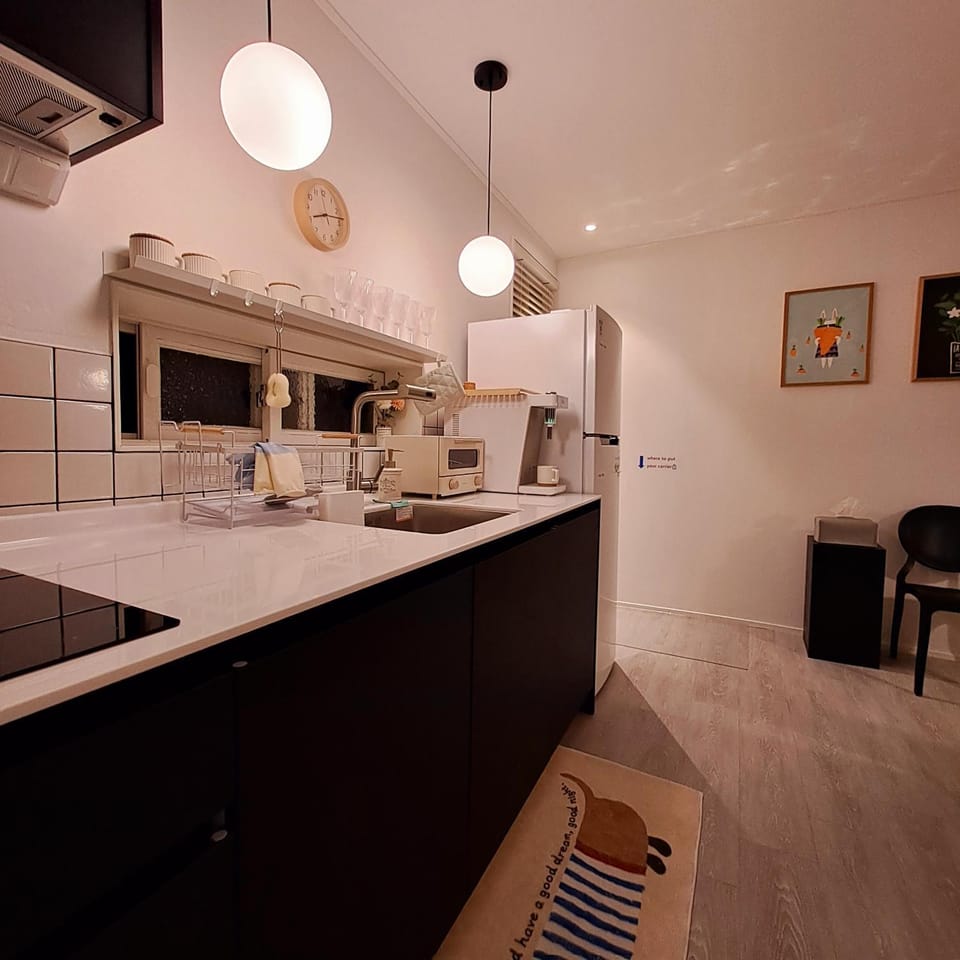 Kitchen or kitchenette