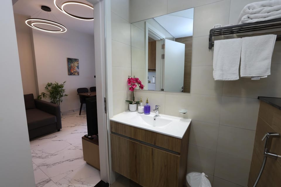 Bathroom, towels
