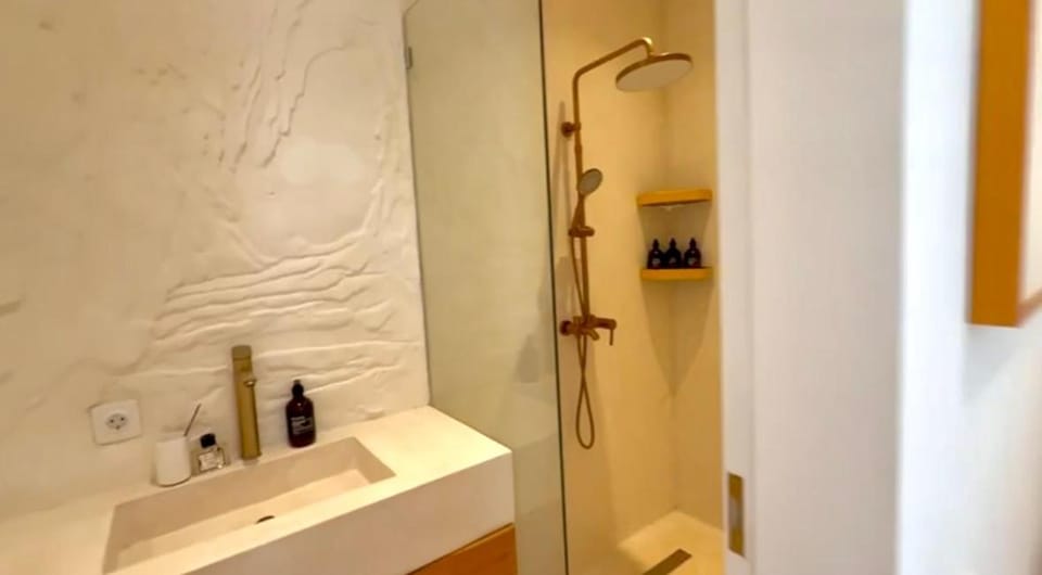 Bali Tranquility Uluwatu 2Flb White Vacation rental in Bali