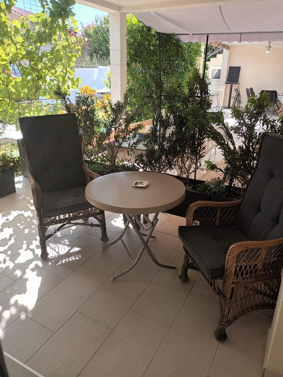 Beach studio KATE - Wake up to the sea, terrace, garden & parking, Murter - Dalmatia Apartment in Murter