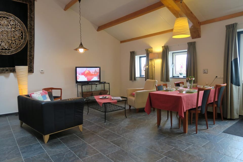 Property building, TV and multimedia, Living room, Dining area