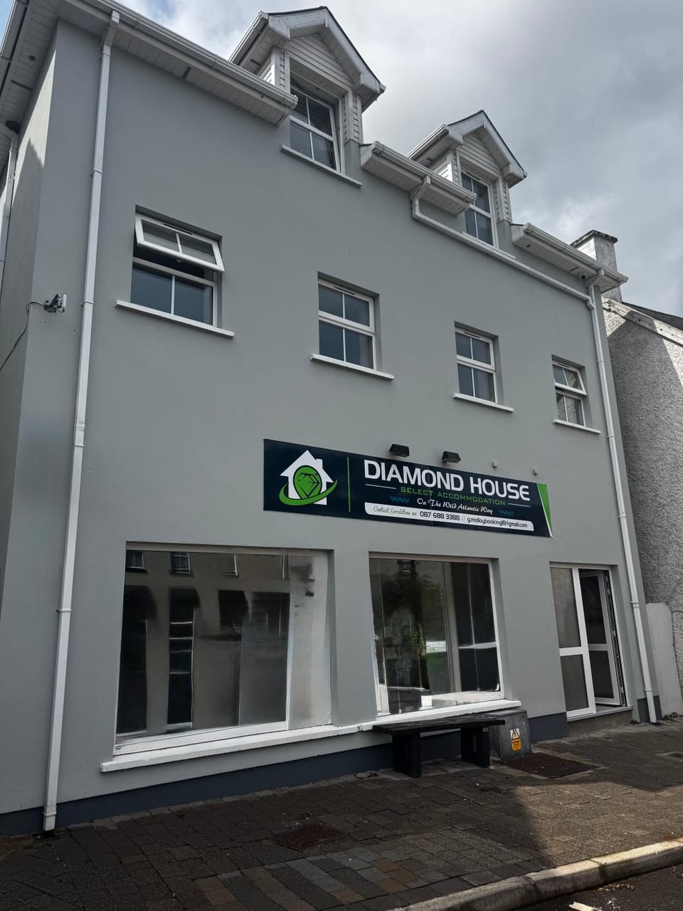 Property building, Property logo or sign, Street view