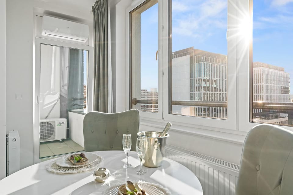 Pure Home Premium Apartments - Parking Free Apartment in Wroclaw