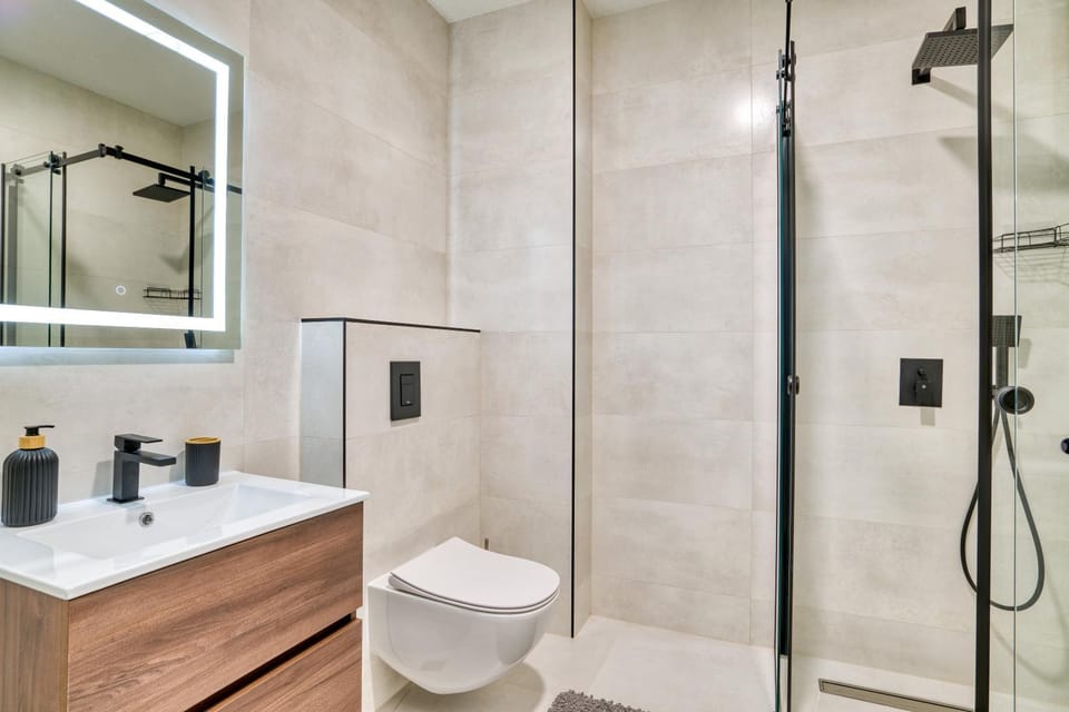 Twin Towers LT Luxury Apartment in Budva Municipality