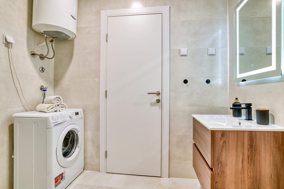 Twin Towers LT Luxury Apartment in Budva Municipality
