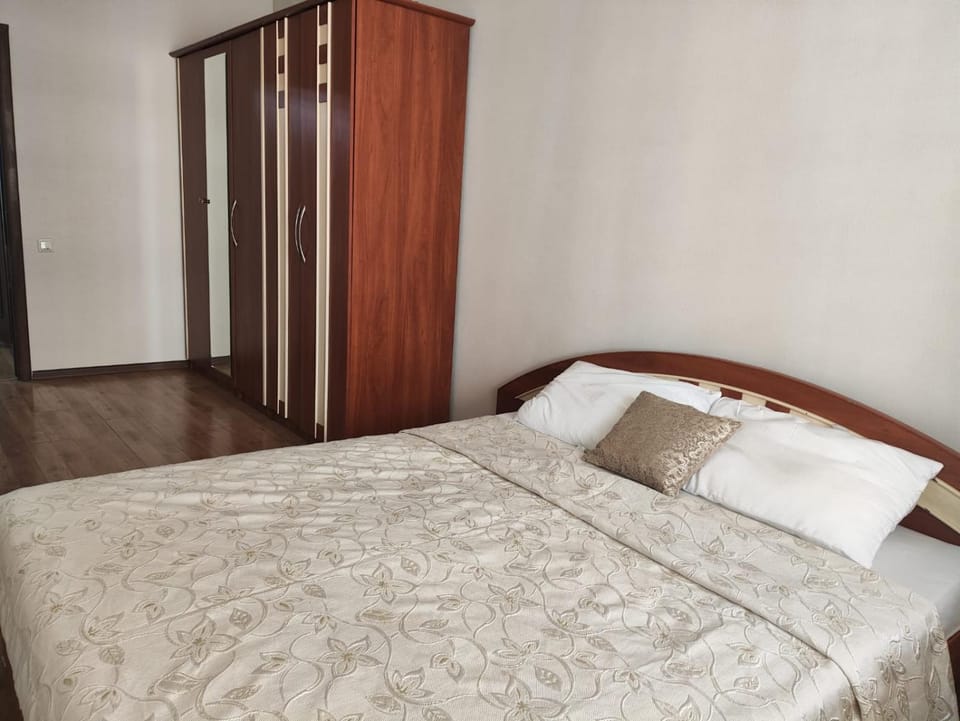 2х комнатные апартаменты в старом центре Астаны Apartment in Kazakhstan