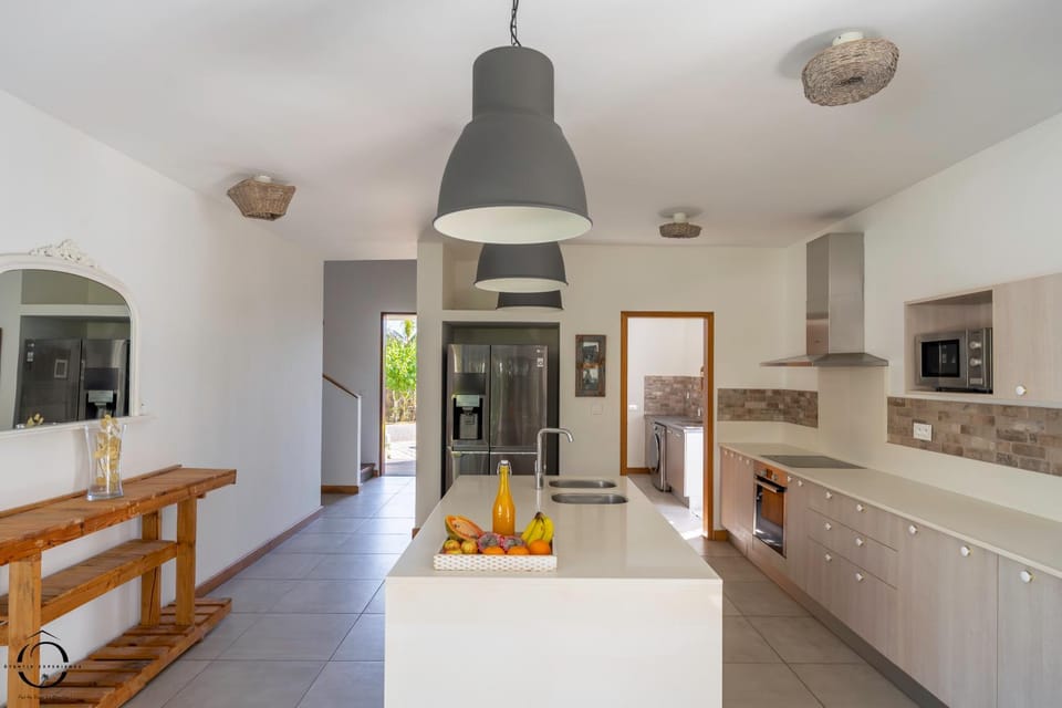 TV and multimedia, Kitchen or kitchenette, stove