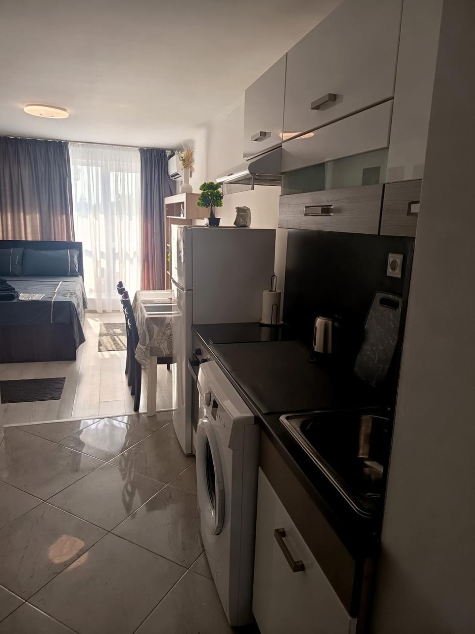 Coffee/tea facilities, Kitchen or kitchenette, washing machine