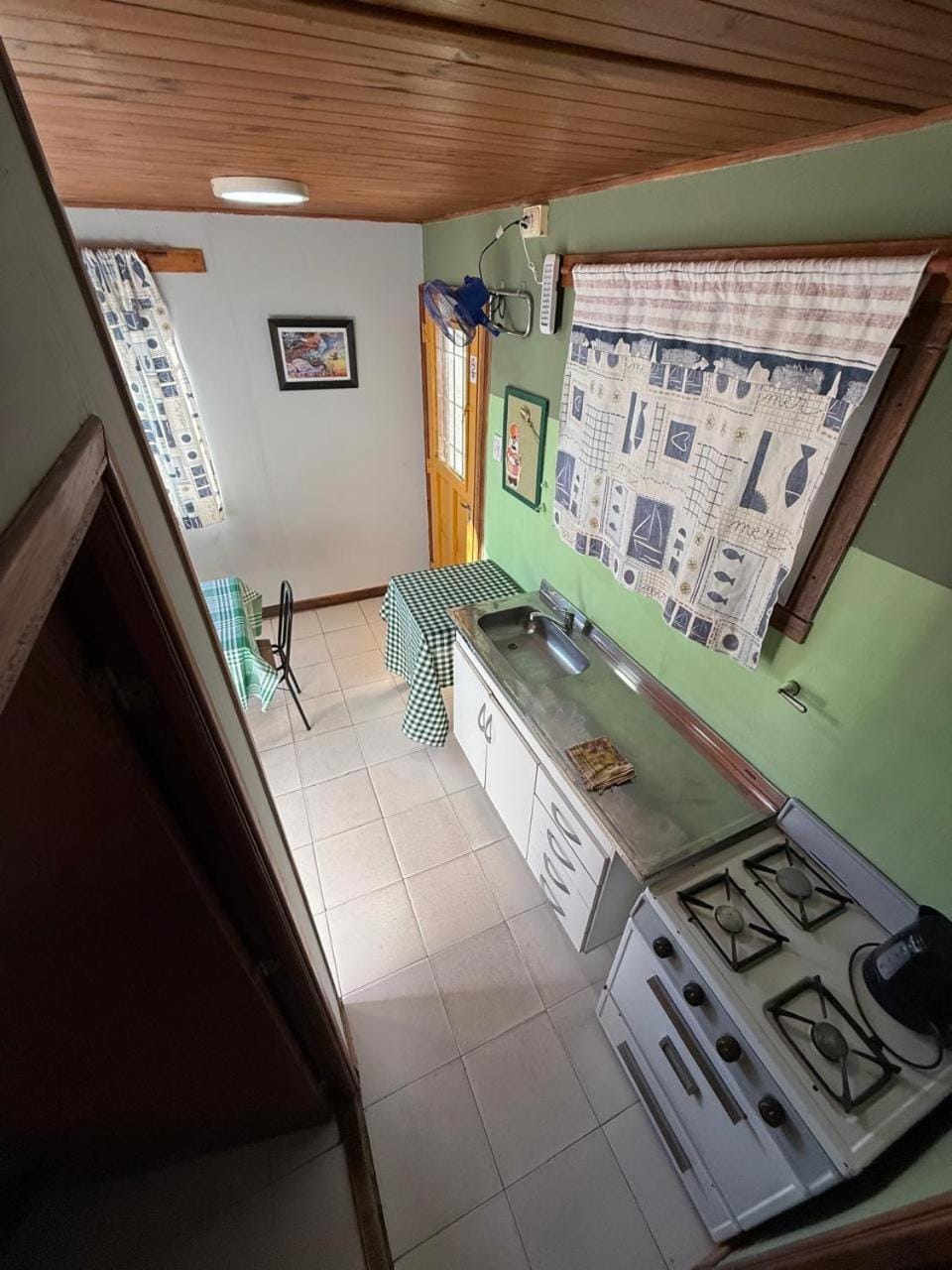 Kitchen or kitchenette, kitchen