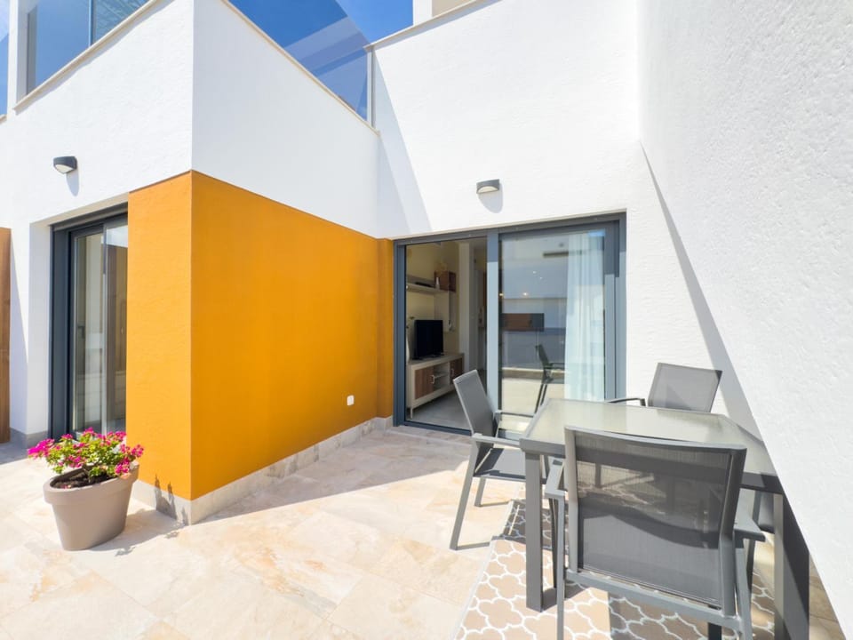 Balcony/Terrace, Dining area
