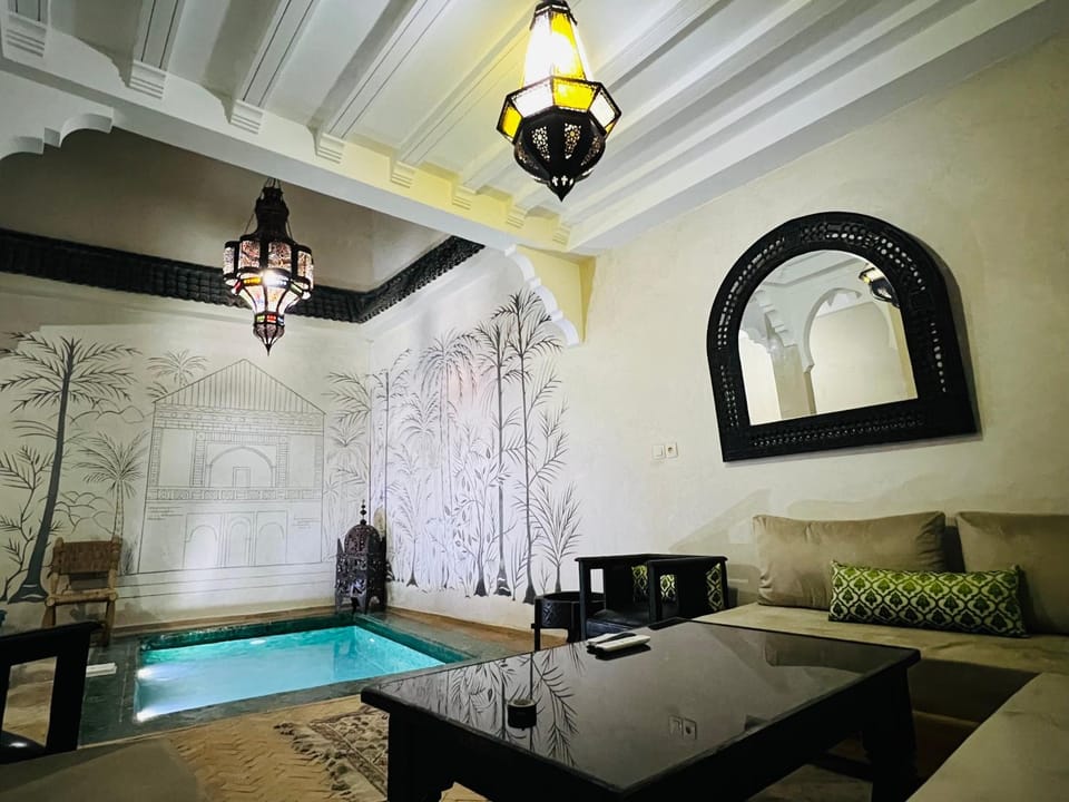 Riad Emeraude by SK Privé 3 chambres avec piscine Médina Marrakech House in Marrakesh